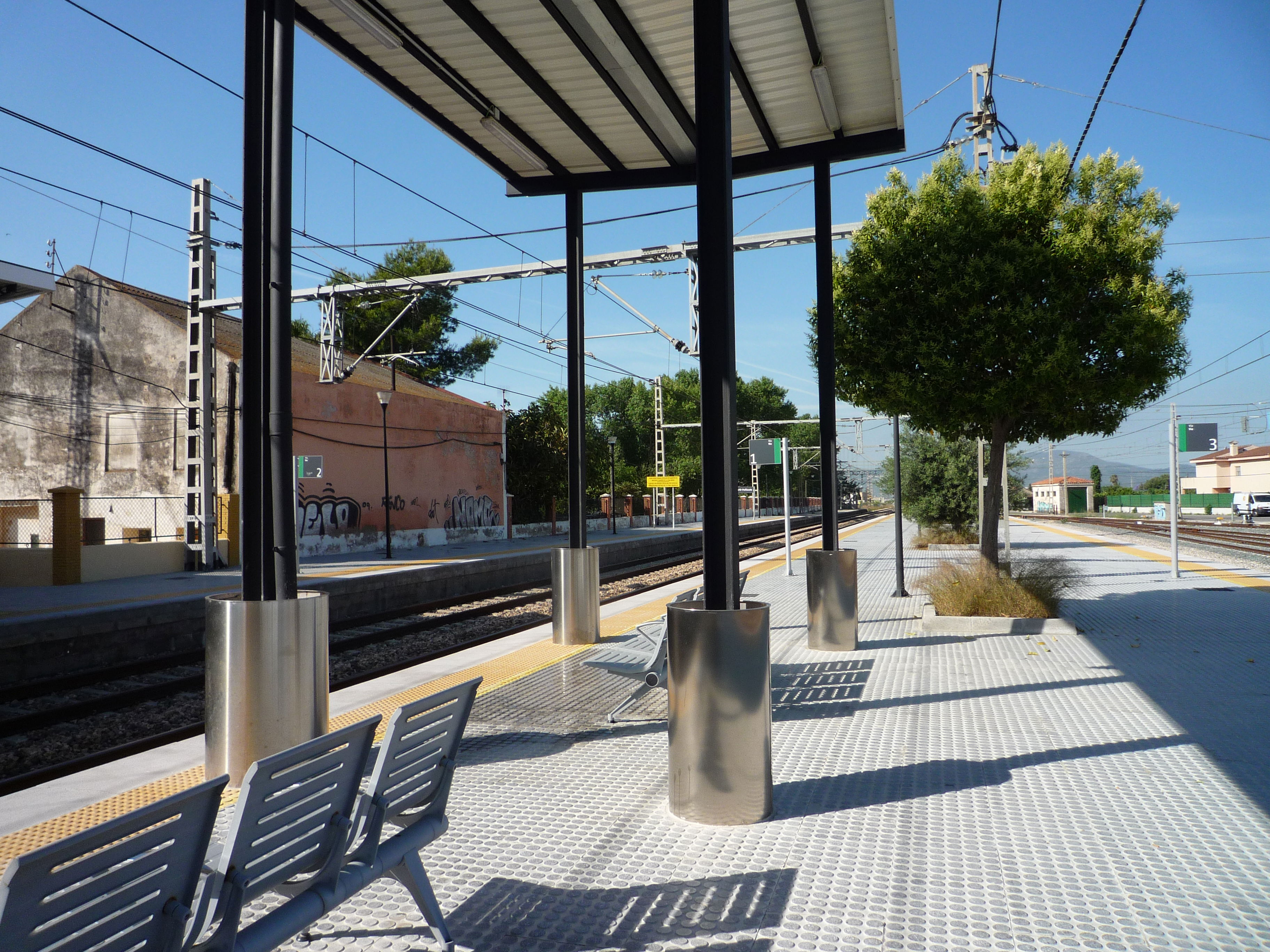 Estación de tren Benicarló-Peñíscola, por Nuria G
