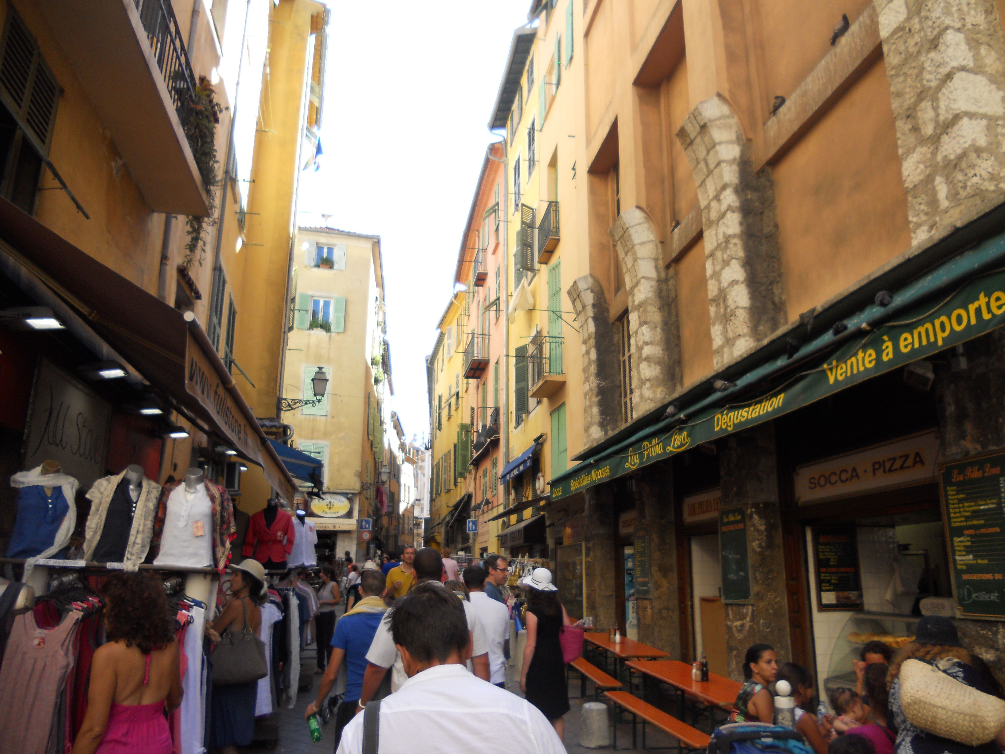 Calles en Niza que capturan la esencia de la Costa Azul