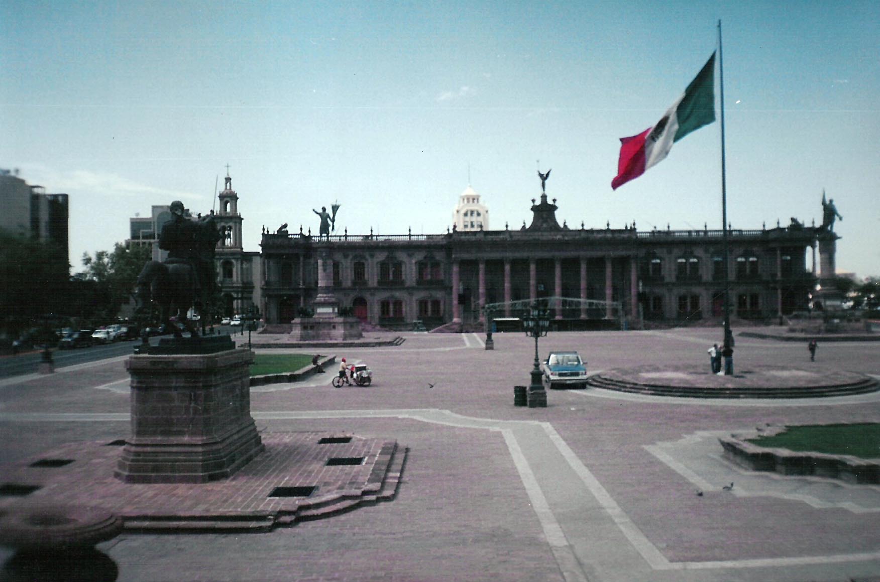 Macroplaza, por Morya