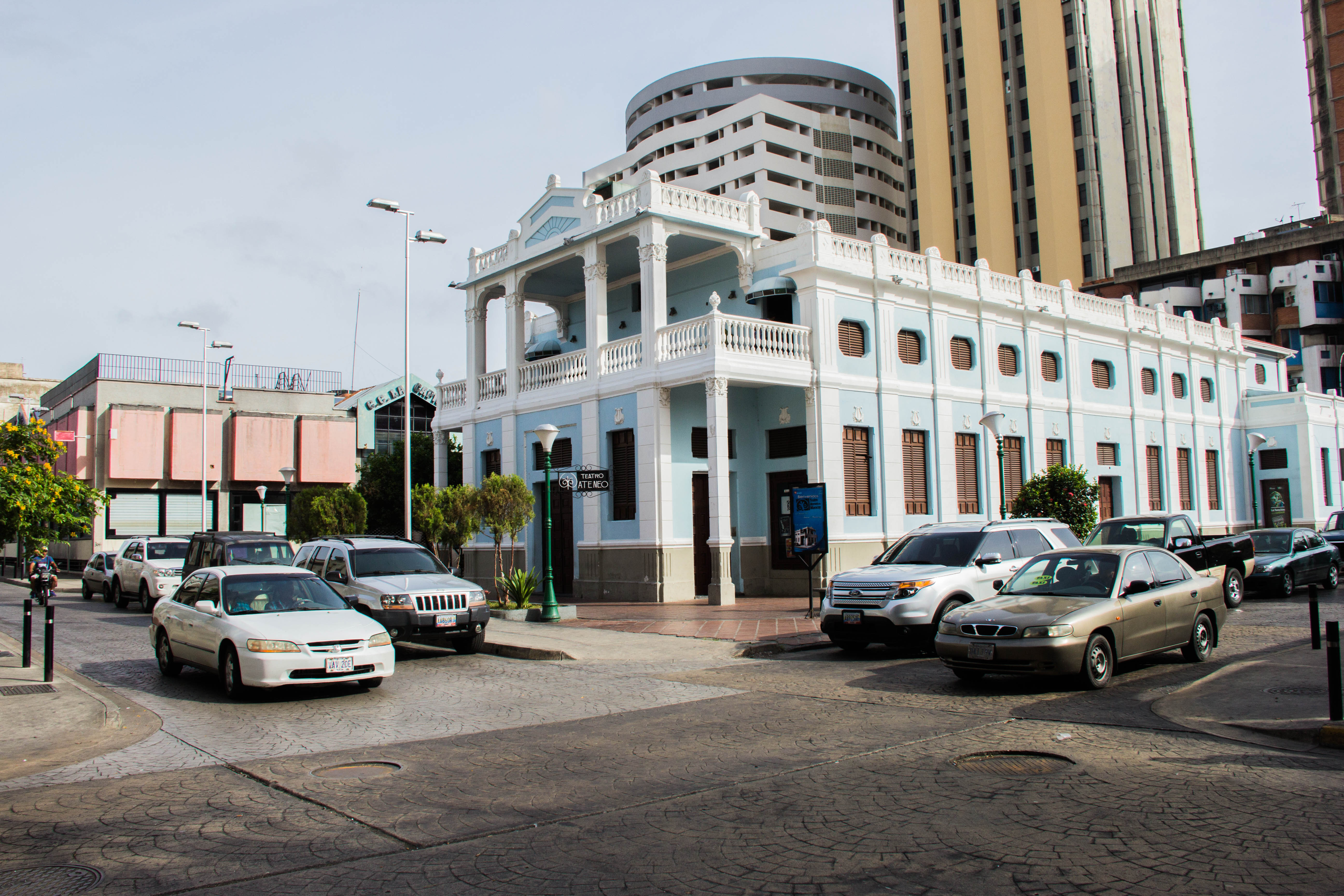 Teatro Ateneo de Maracay, por Gabriel Mata Guzmán