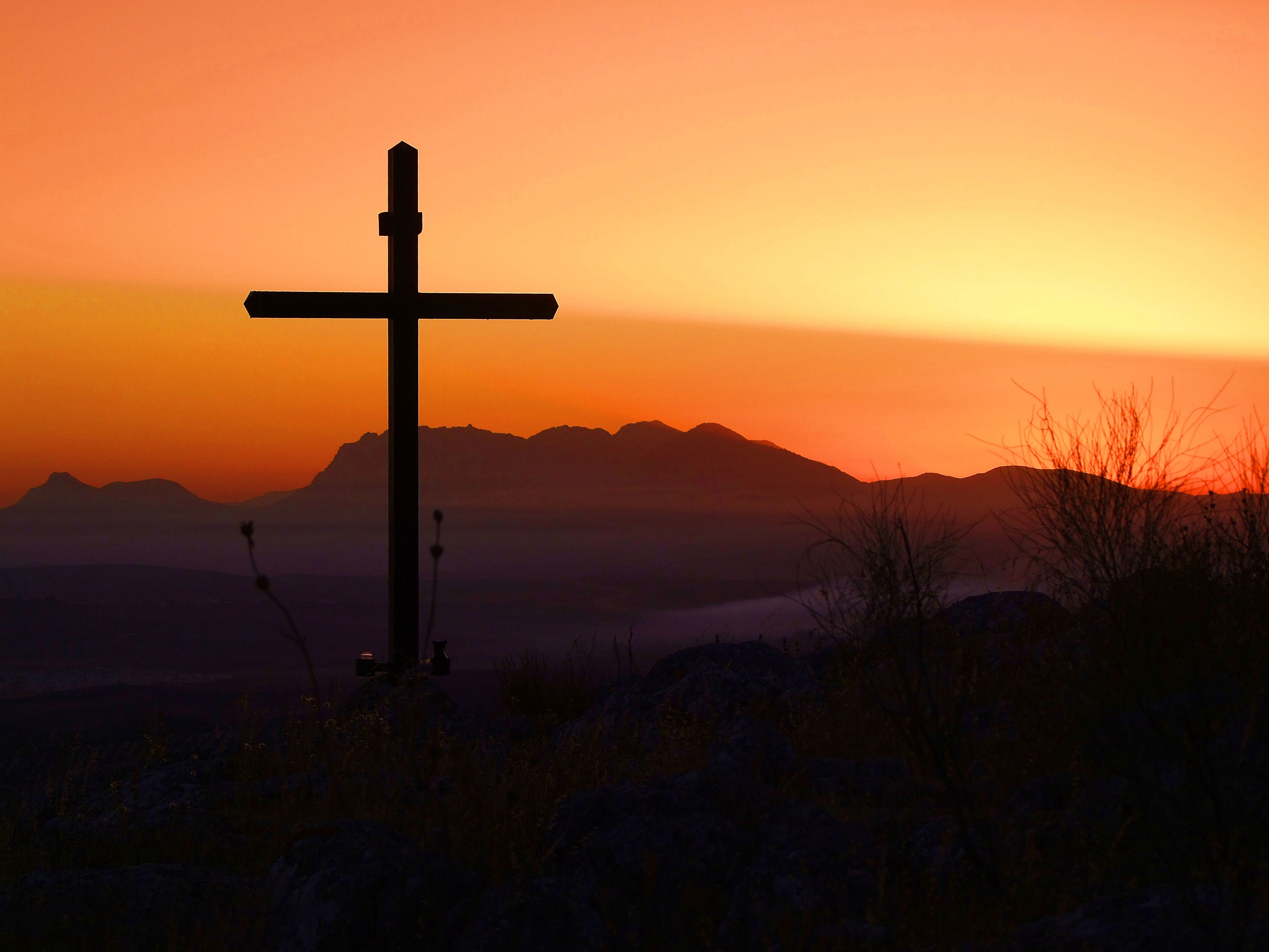 La cruz de la camorra, por jesus gallardo torralbo