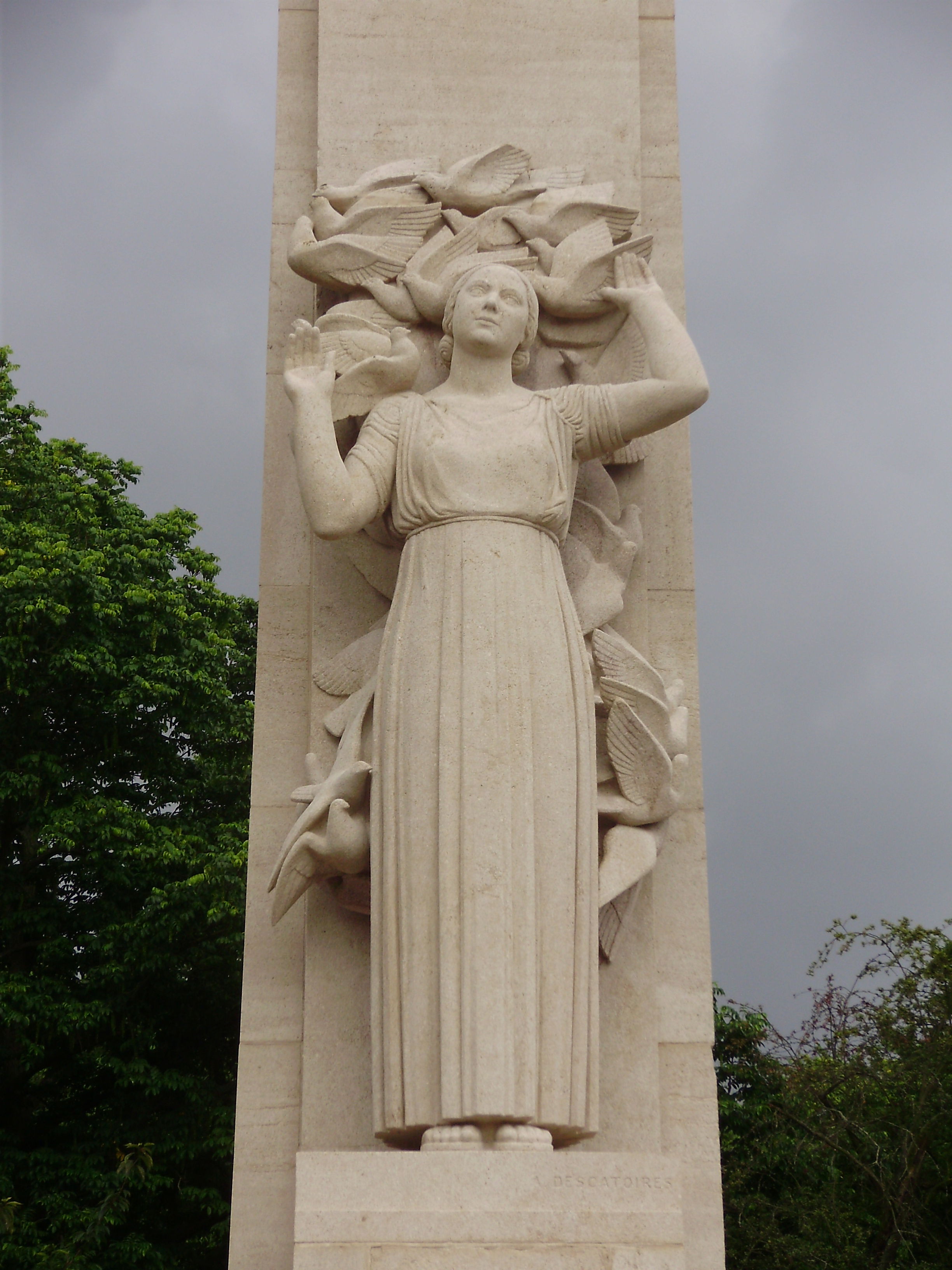 Monumento a los colmbófilos fusilados, por Toune