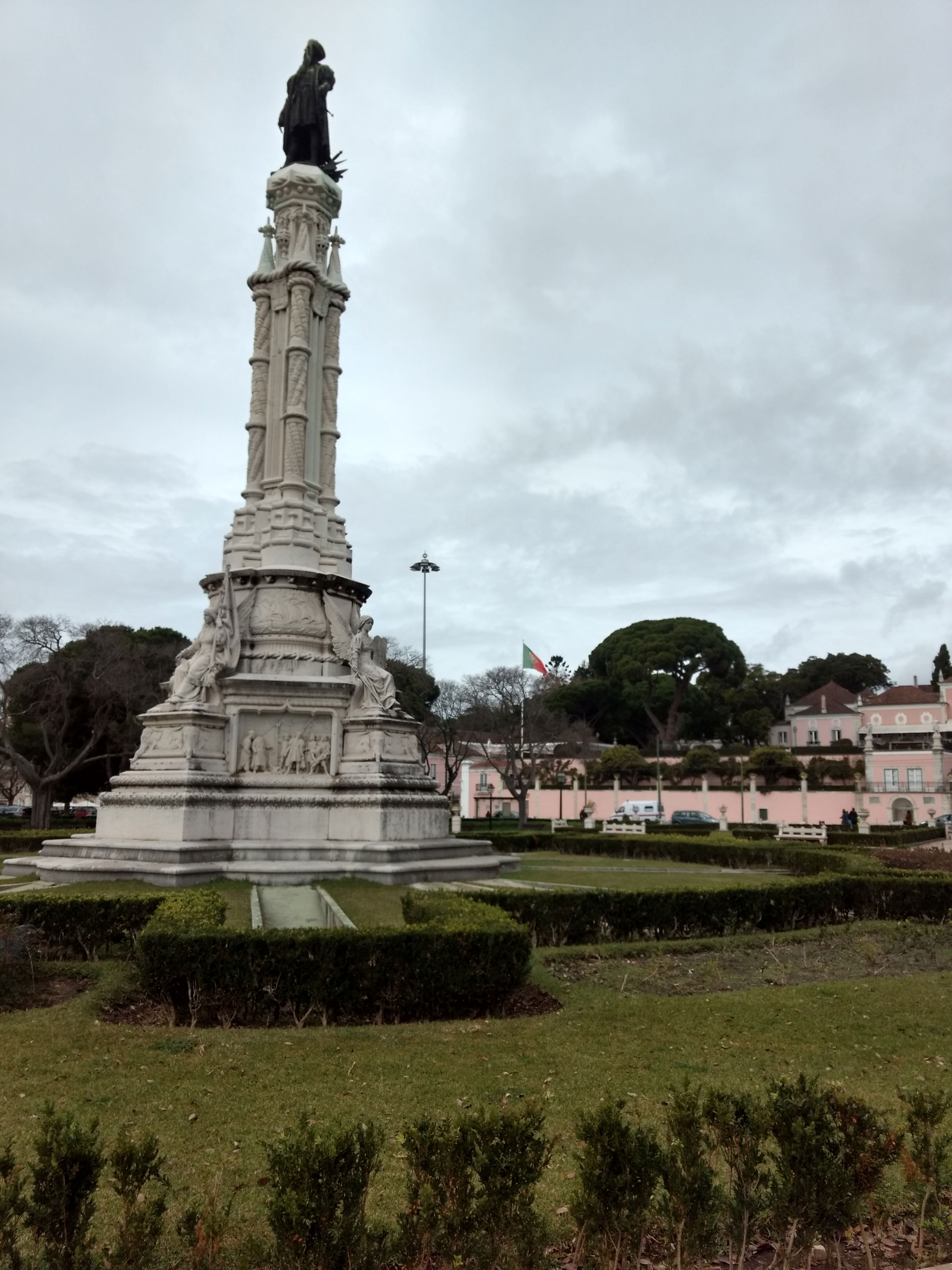 Jardin del monasterio, por Fabrício Costa
