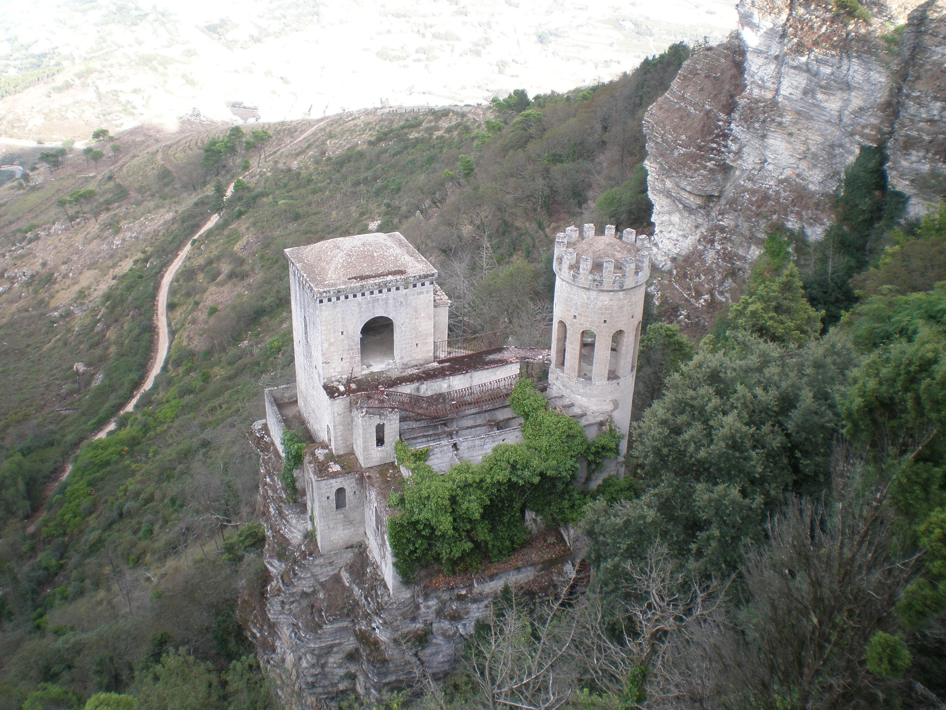 Fortaleza medieval de ERICE, por pablo