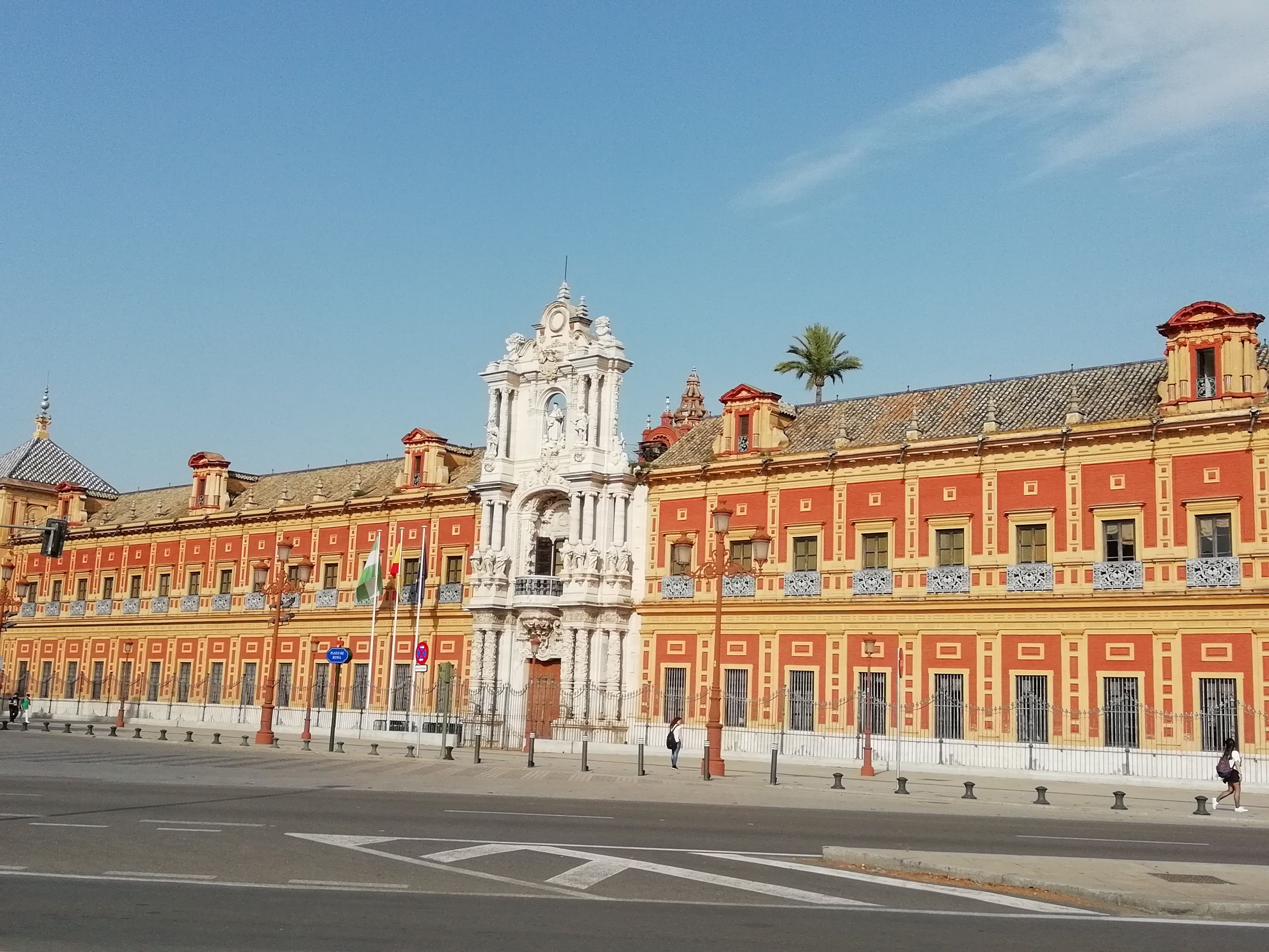 Descubre los palacios de Sevilla que te transportarán en el tiempo