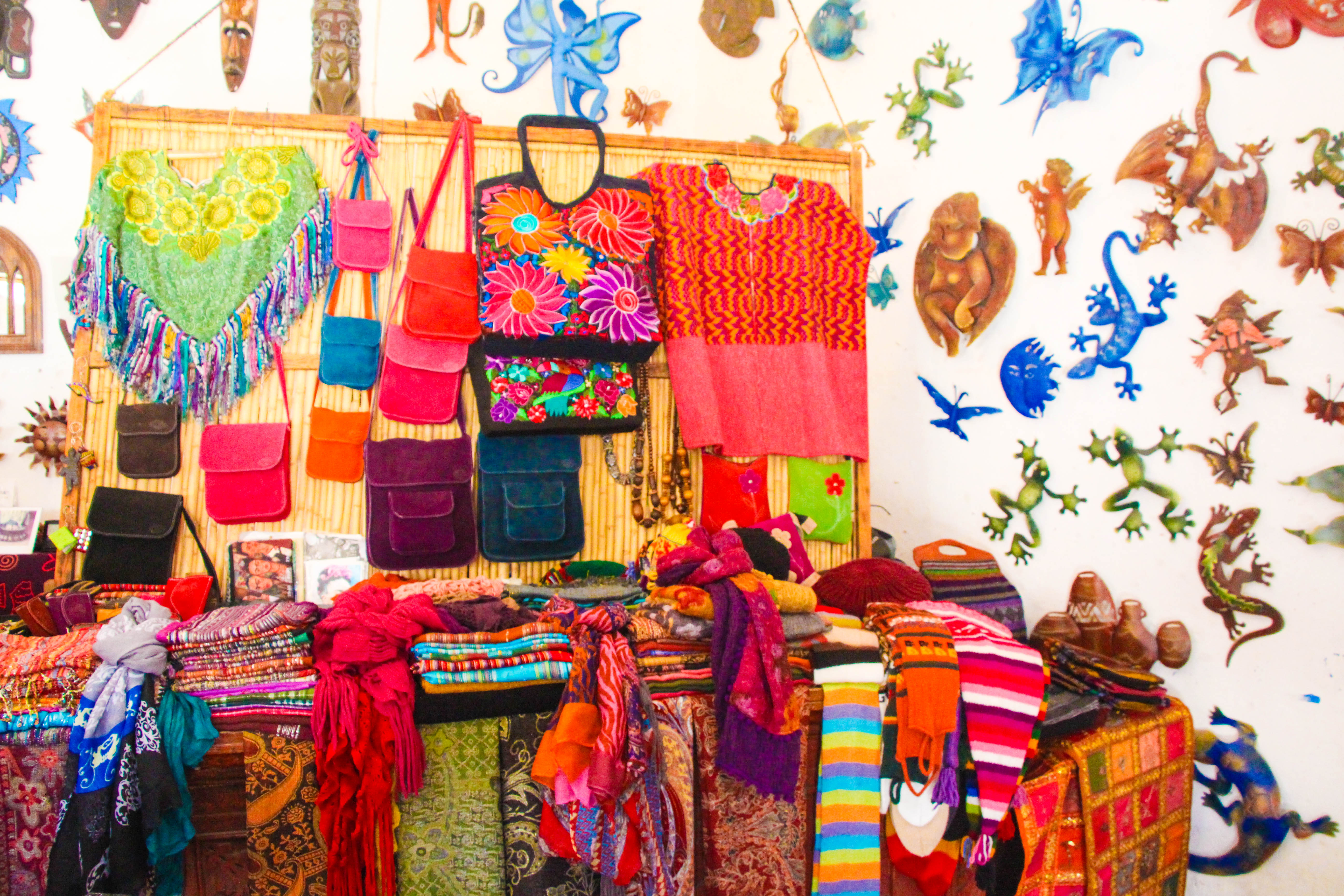 Compras en Real de Catorce: descubre tesoros y tradiciones locales