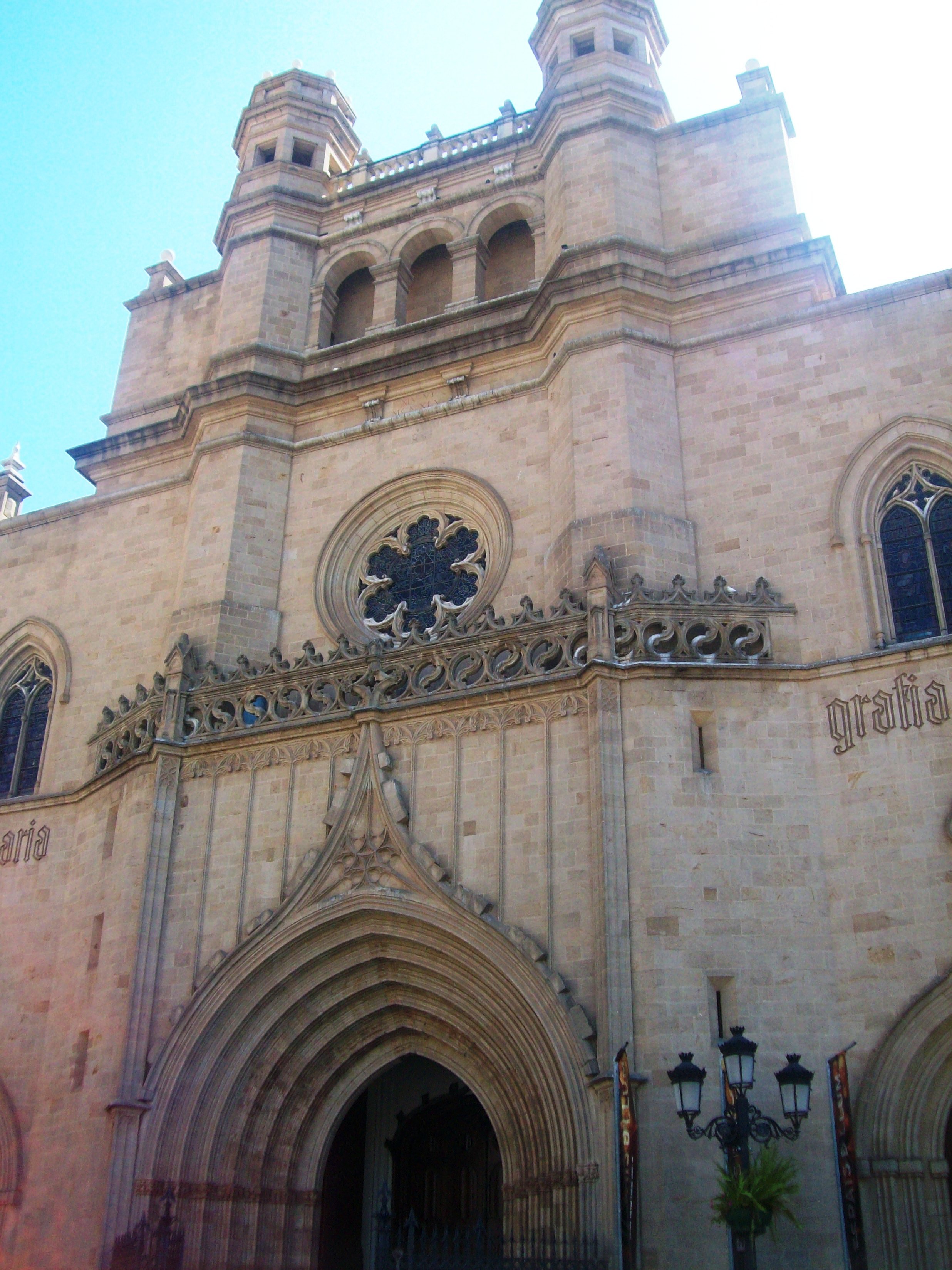 Iglesia de Santa María la Mayor, por CUCA