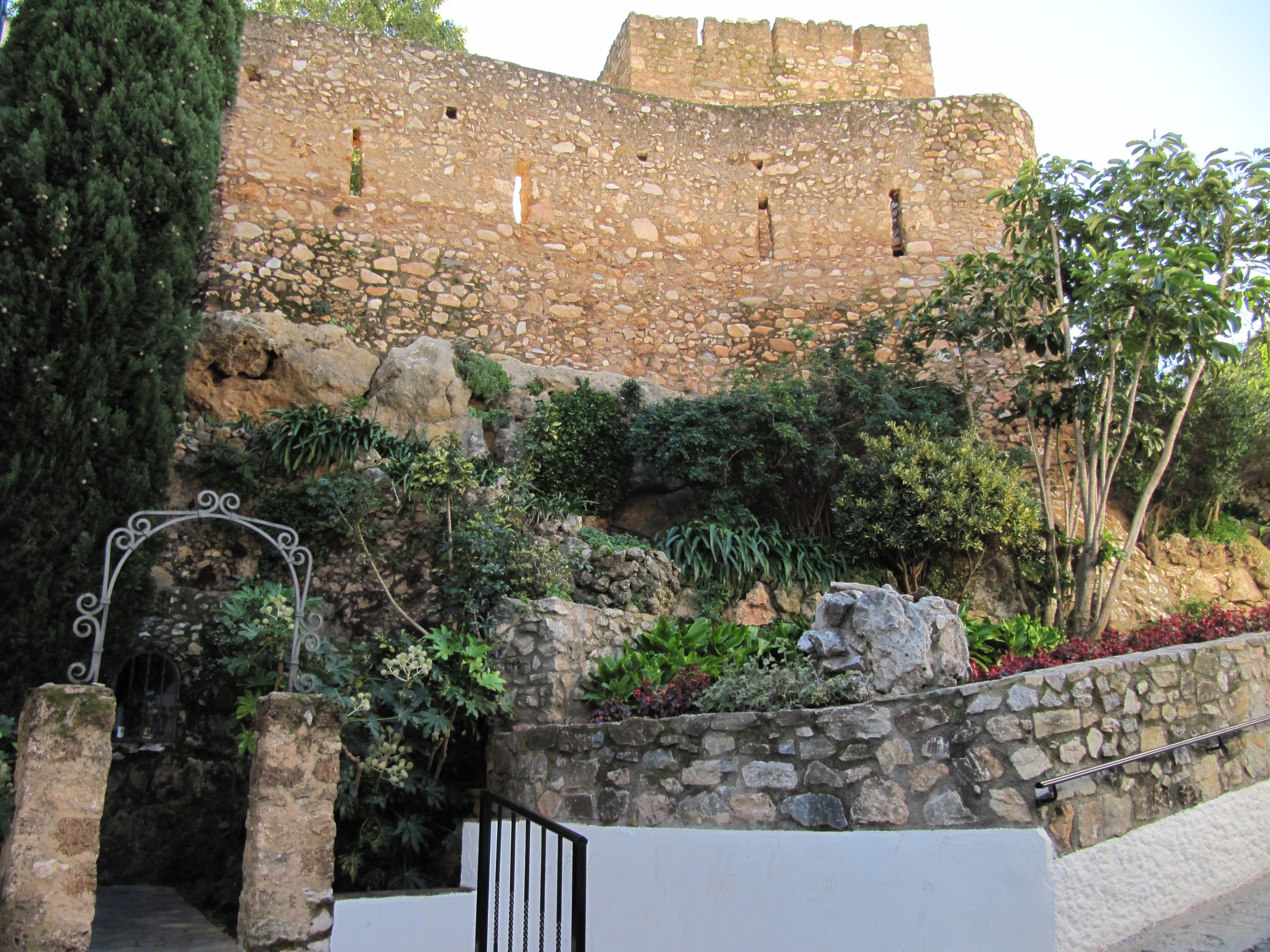 Descubre los monumentos históricos de Mijas y su legado cultural