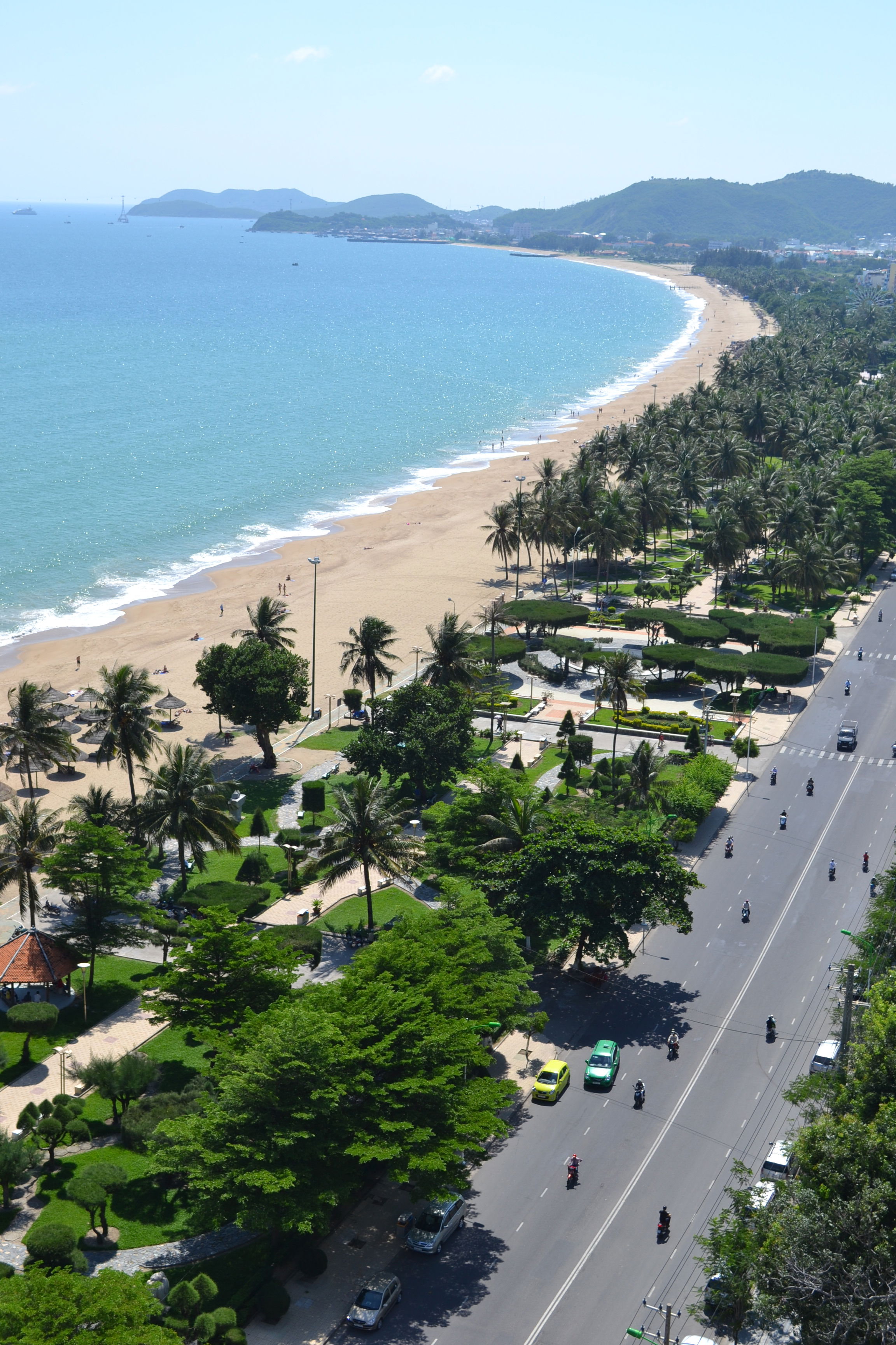 Playa de Nha Trang, por France Dutertre