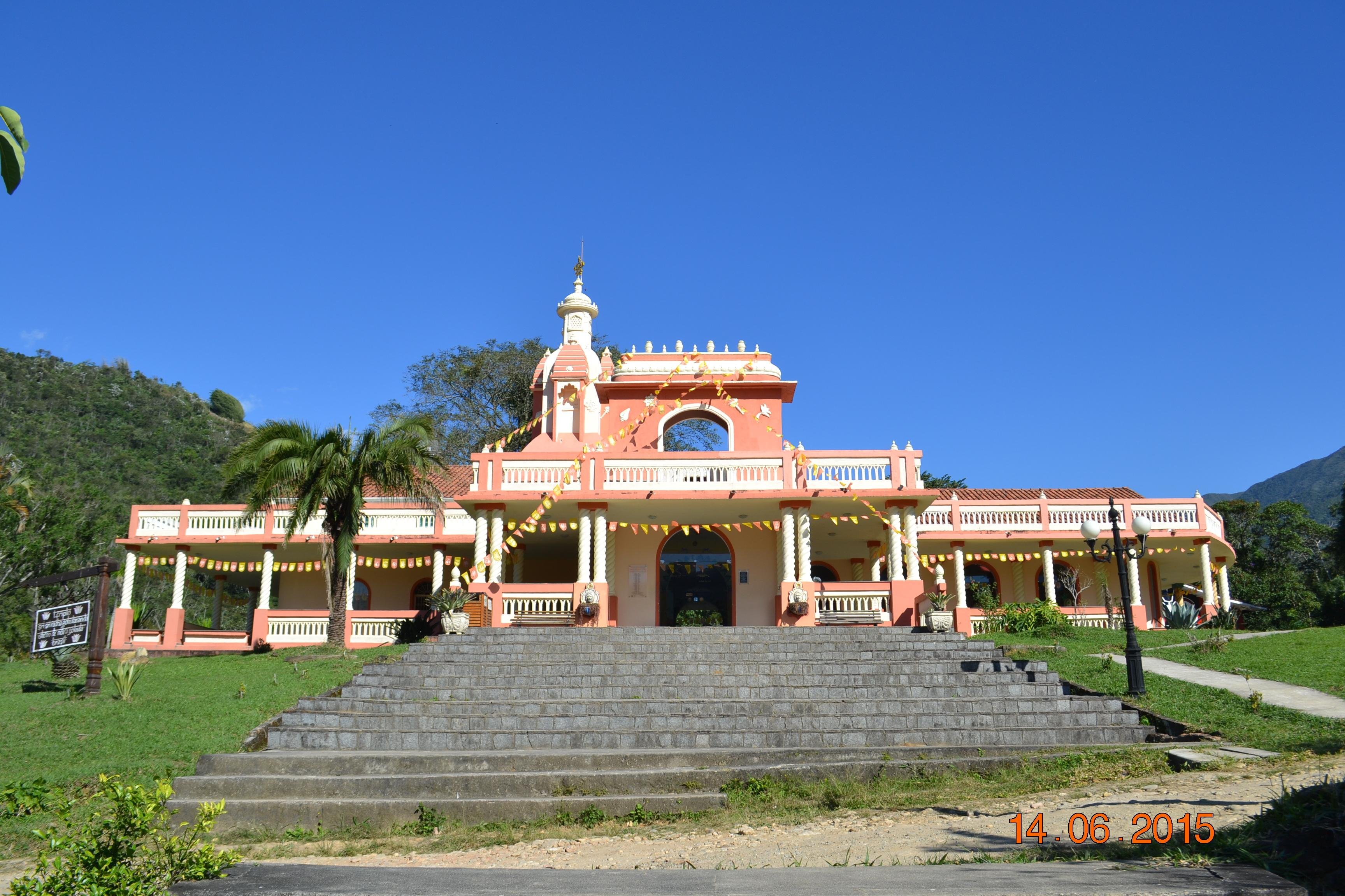 Nova Gokula, Templo Hinduísta Hare Krishna - Fazenda Nova G…