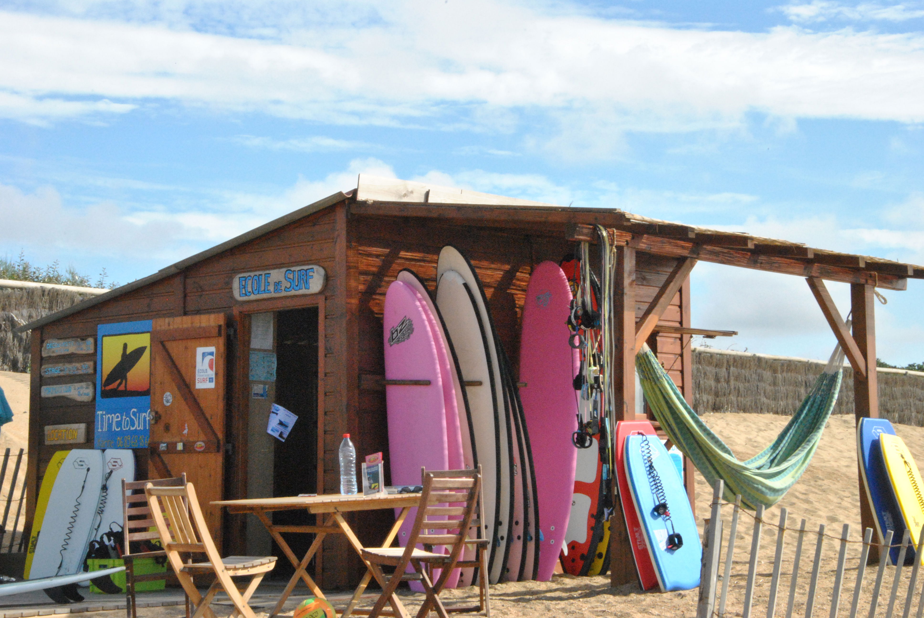 Escuela Time to Surf, por Antoine