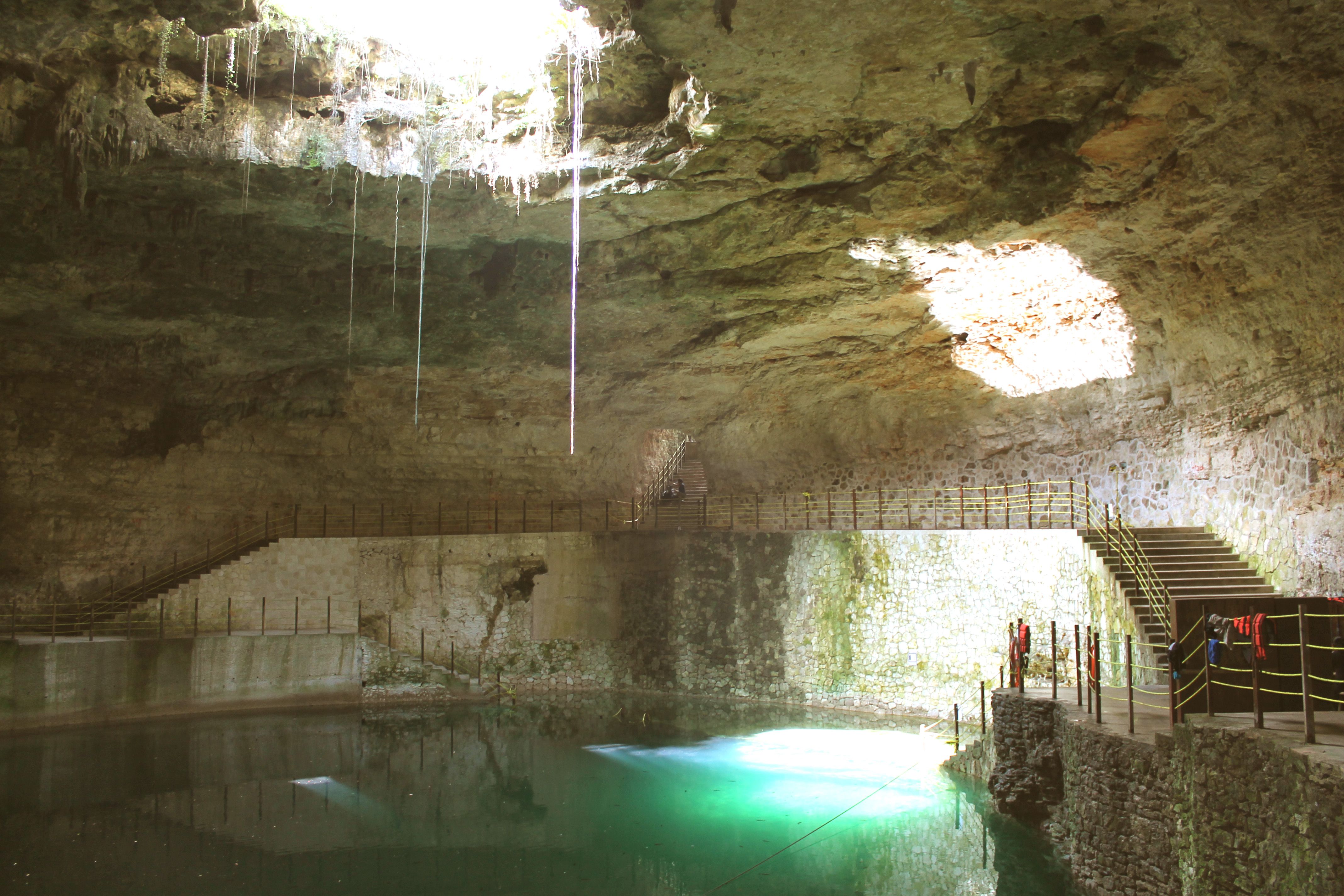 Cenote Hubiku, por Ignacio Antonio Martínez Rodríguez