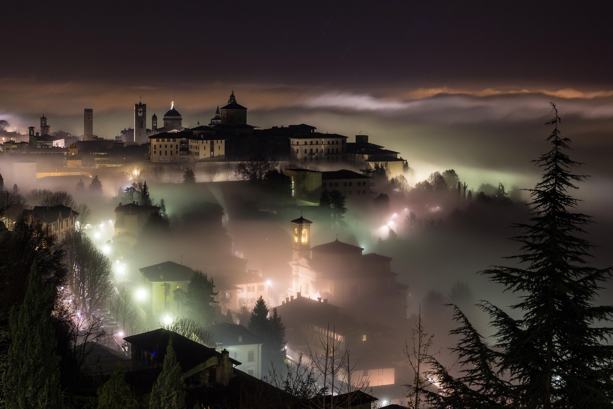 Ciudad alta de Bergamo, por Francesco Bassanelli