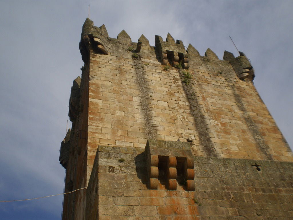 Chaves Castle and Military Museum, por Lala
