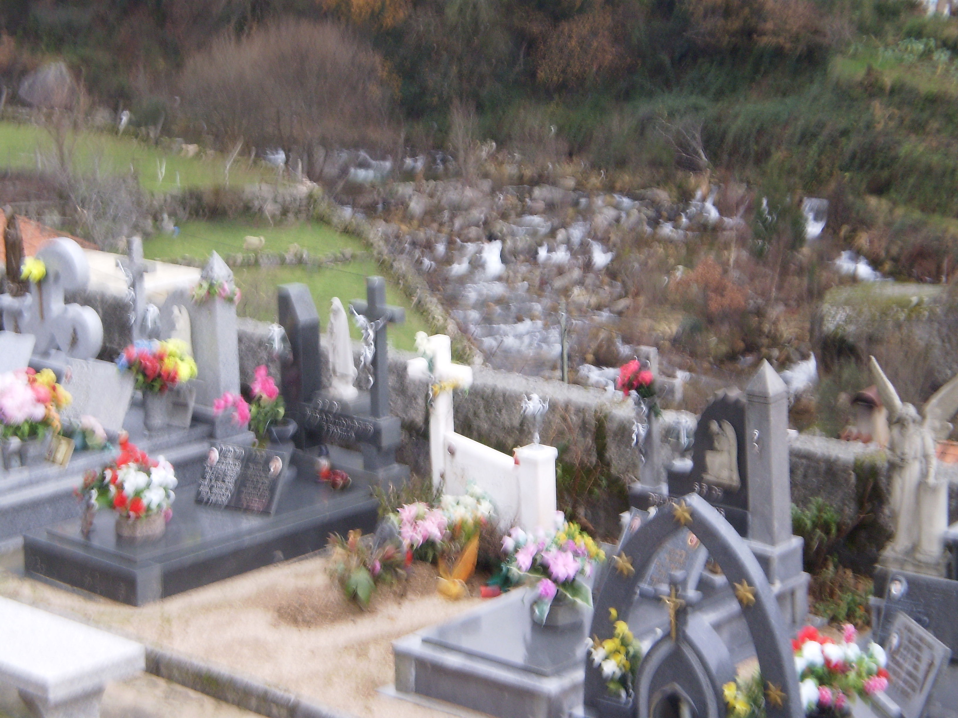 Aldea y cementerio da Peneda, por Sasa72