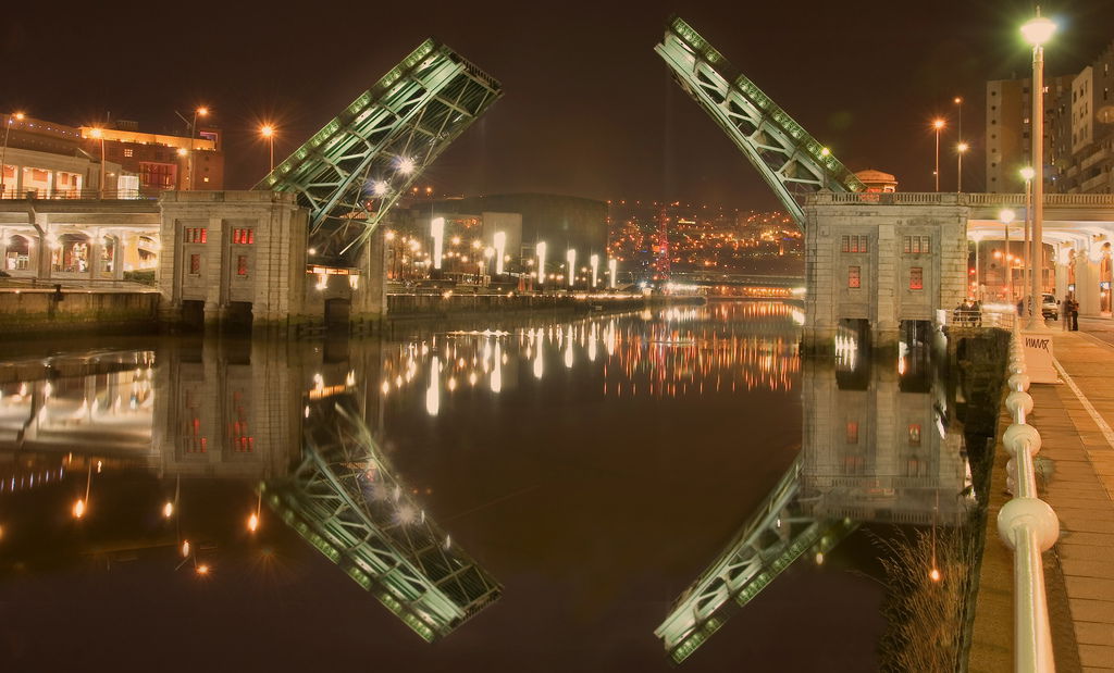 Puente de deusto, por angel ruiz de azua