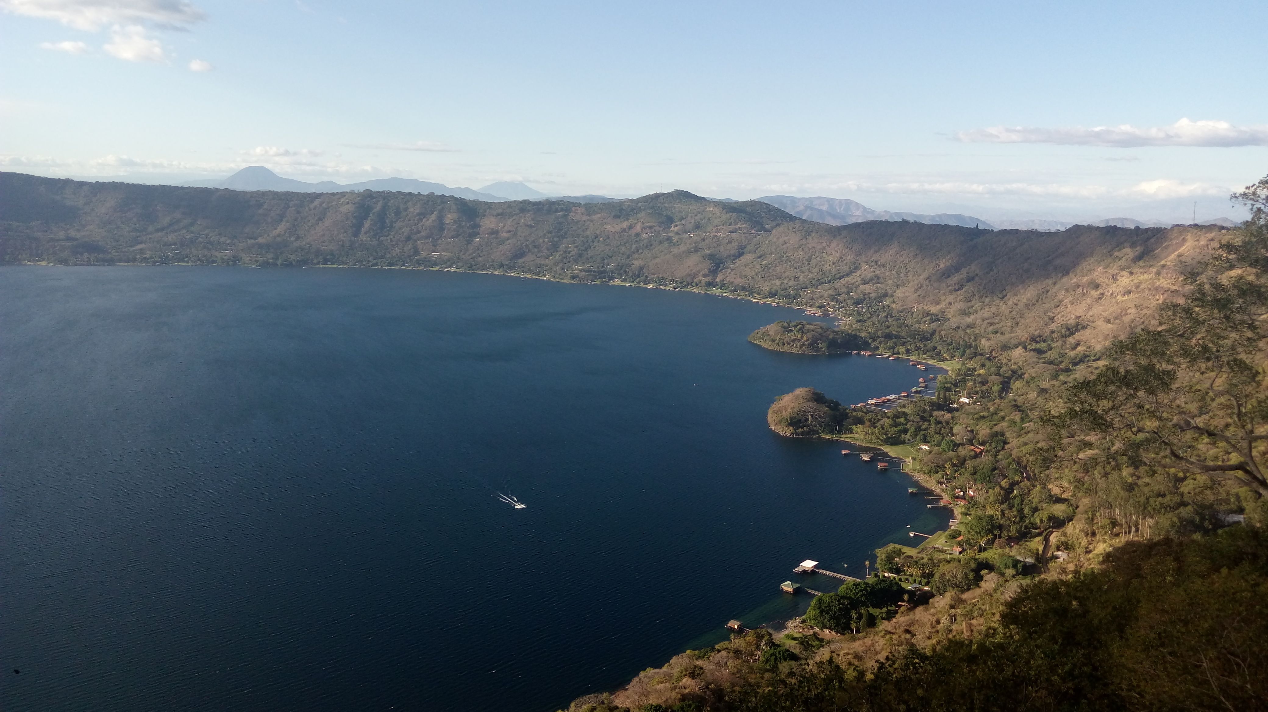 Lagos en El Salvador: un viaje por sus maravillas naturales