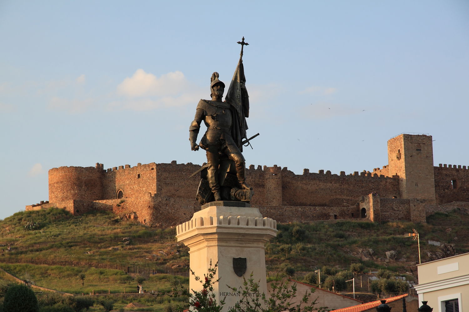 Estatua de Hernán Cortés, por Compartodromo