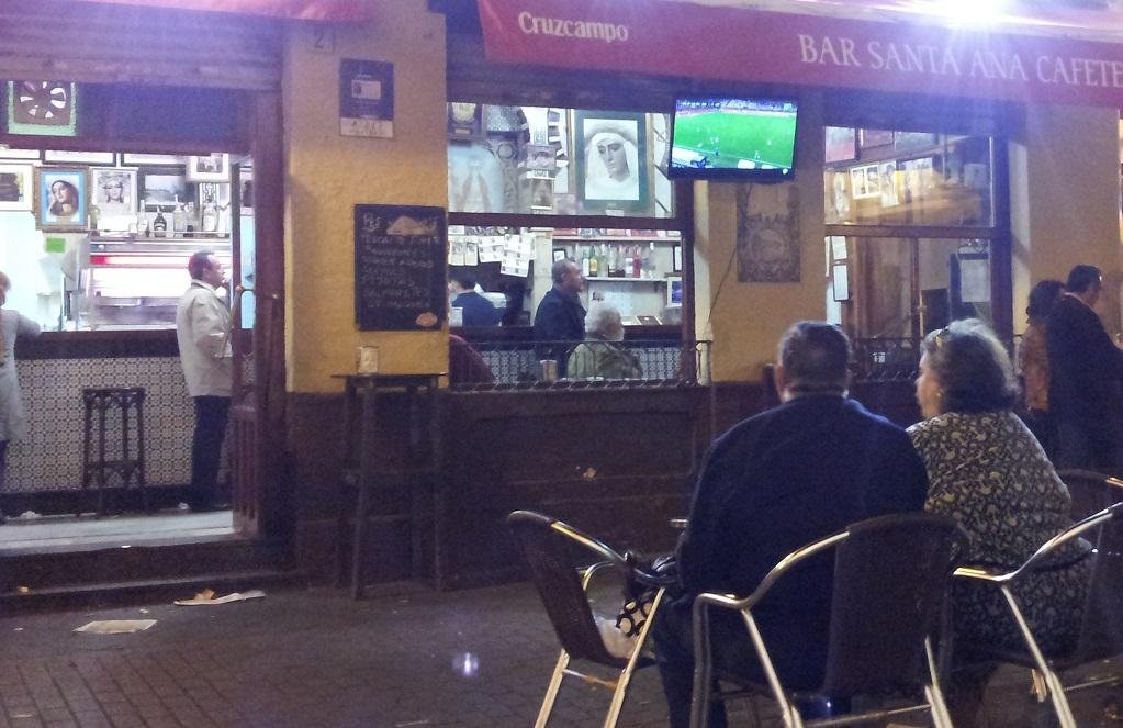 Bar Santa Ana en Sevilla: 2 opiniones y 3 fotos
