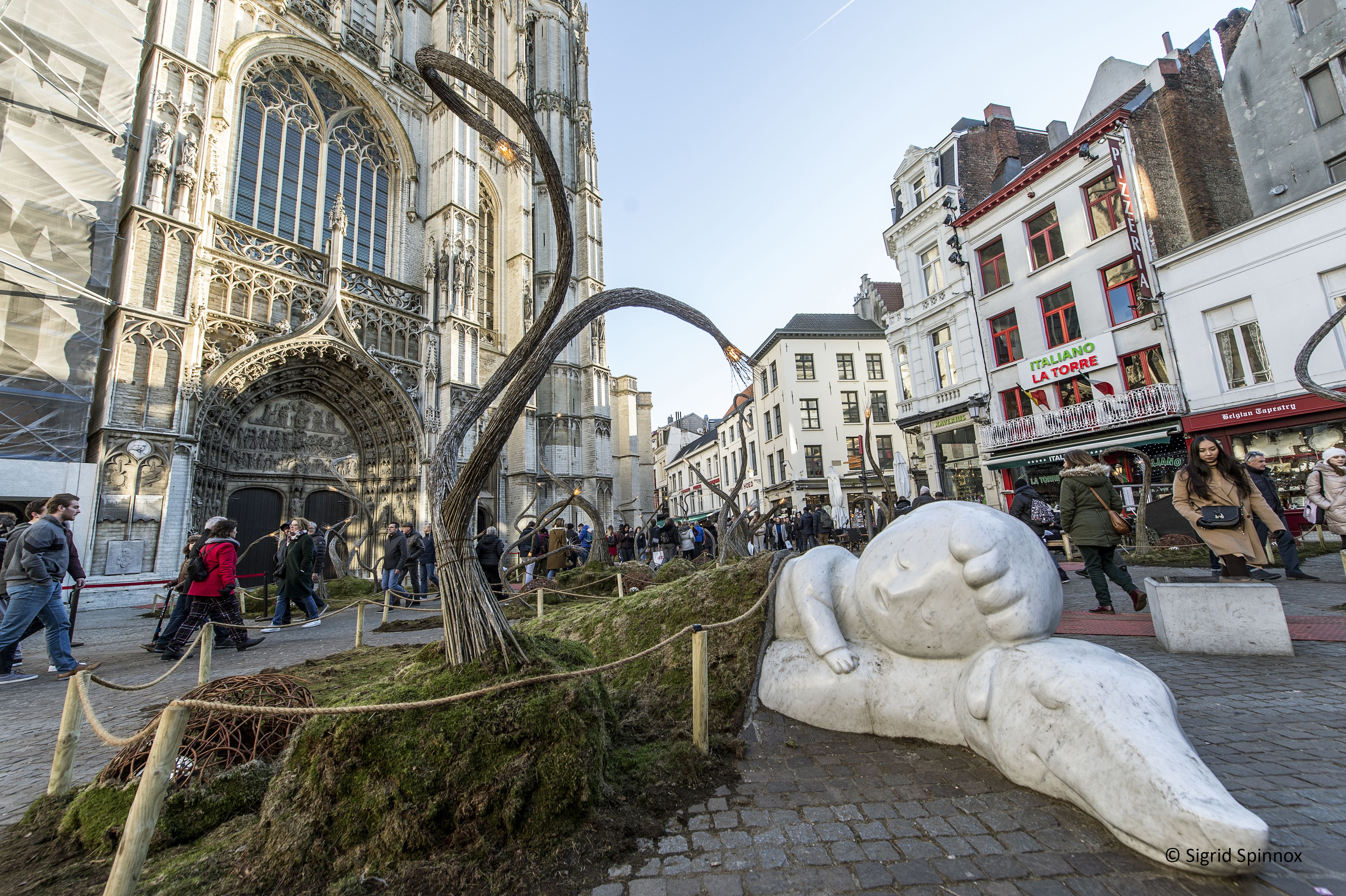 Estatuas en Amberes: un recorrido por la historia y el arte escultórico