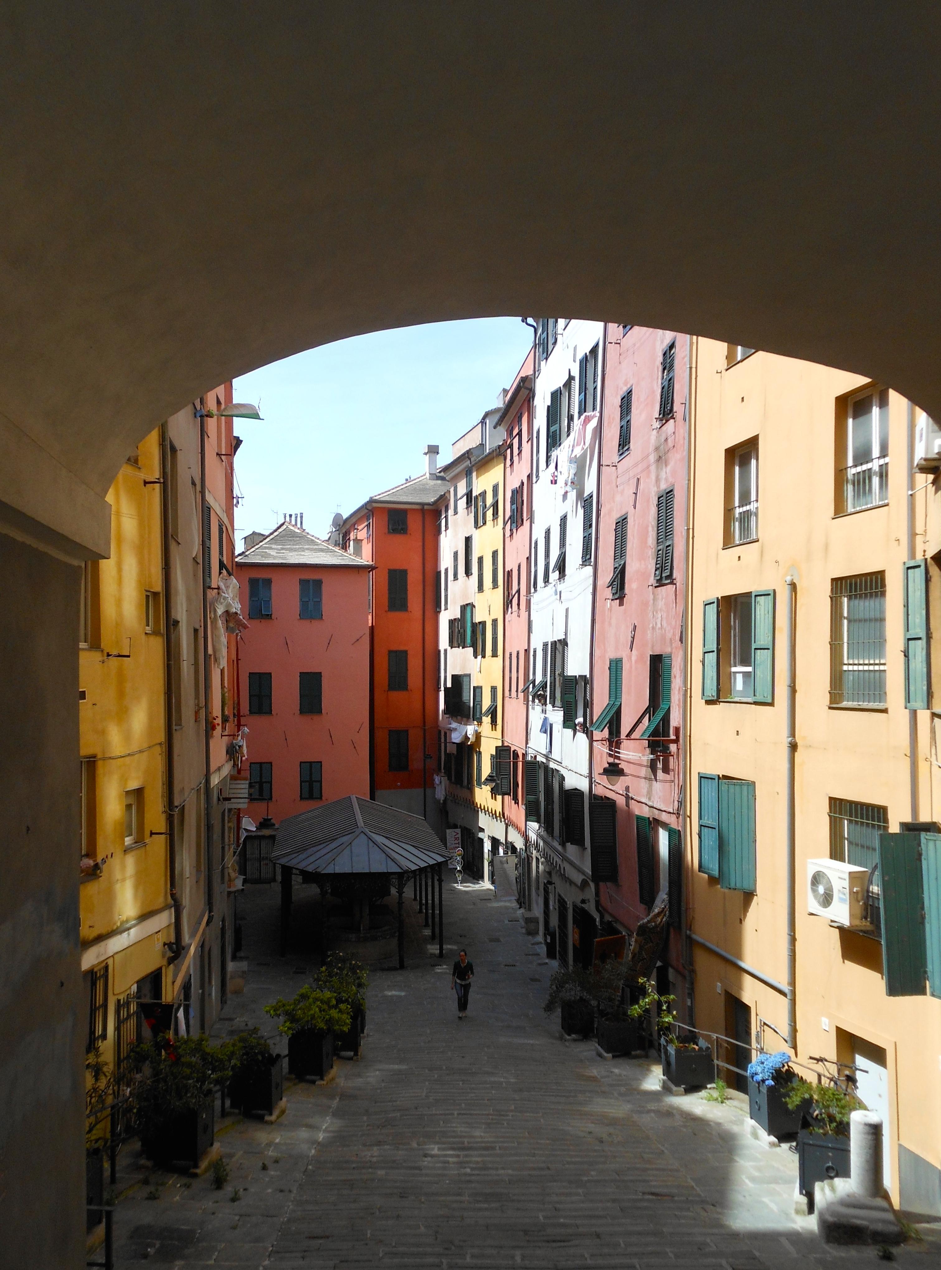 Piazza dei truogoli di Santa Brigida, por sempreinviaggio